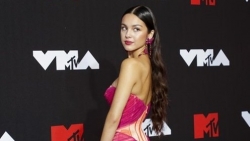 MTV VMAs 2021: Nữ ca sỹ Olivia Rodrigo trở thành chủ nhân của hai giải thưởng quan trọng