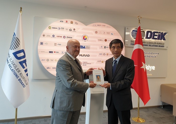 Đại sứ quán Việt Nam tổ chức Hội thảo thu hút đầu tư lĩnh vực da giầy và nguyên phụ liệu tại Thổ Nhĩ Kỳ