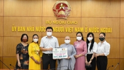 Cộng đồng người Việt tiếp tục ủng hộ gần 824 triệu đồng cho công tác phòng, chống dịch trong nước