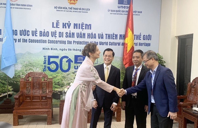 Chủ tịch Ủy ban Quốc gia UNESCO Việt Nam, Thứ trưởng Ngoại giao Hà Kim Ngọc trao đổi làm việc với Tổng Giám đốc UNESCO Audrey Azoulay