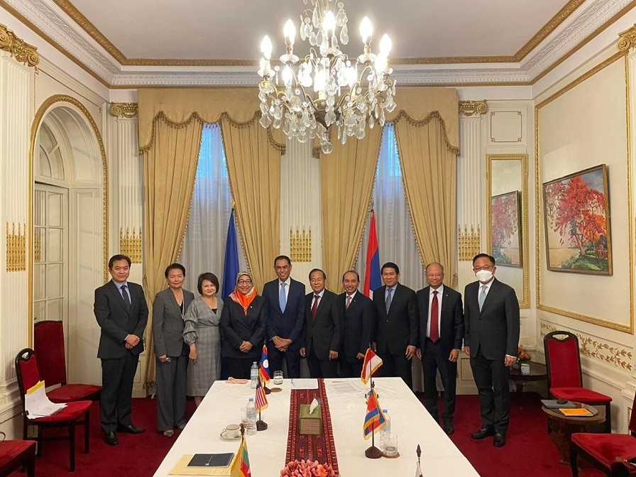Việt Nam tham gia cuộc họp Ủy ban ASEAN tại Pháp