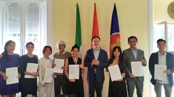 Hướng tới thành lập Liên minh các Hội người Việt Nam tại Italy