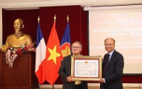 Nhiều hoạt động ý nghĩa tôn vinh Chủ tịch Hồ Chí Minh tại Pháp