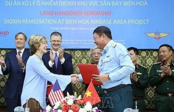 USAID nhận mặt bằng Dự án xử lý ô nhiễm dioxin tại sân bay Biên Hòa