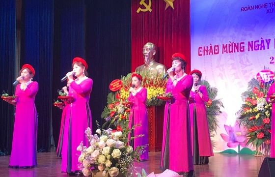 Biểu diễn dân ca Ví, Giặm xứ Nghệ mừng Ngày Di sản Văn hóa Việt Nam