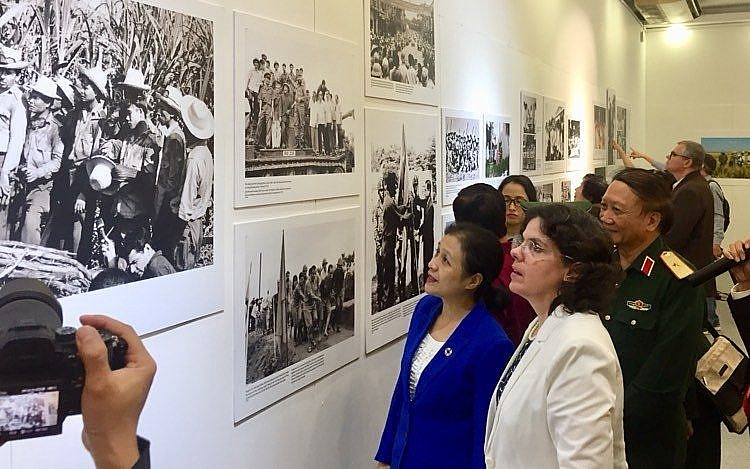 Triển lãm những ảnh quý về Cuba trong trái tim nhân dân Việt Nam