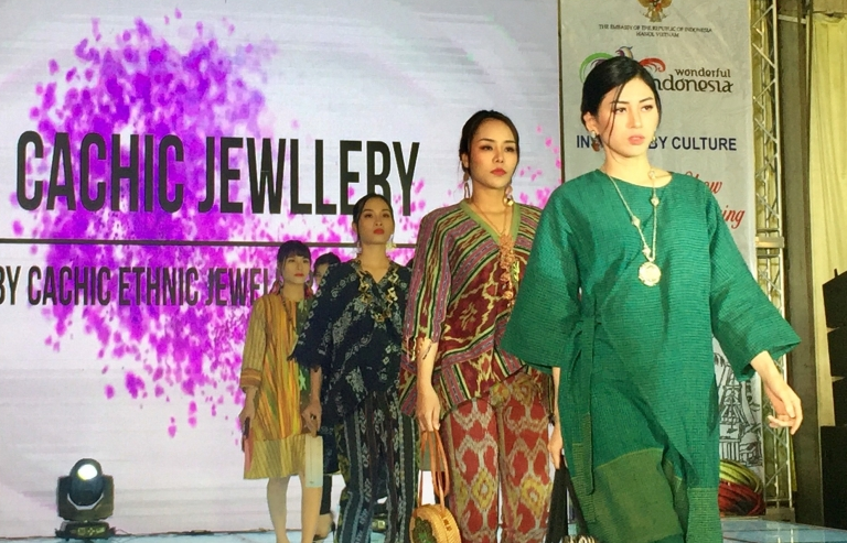 Ấn tượng đêm hội thời trang Indonesia tại Hà Nội
