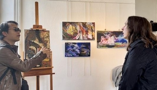 Painting exhibition on Vietnam's development held in France