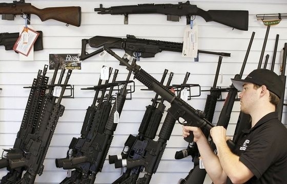 Số phận của hiệp ước vũ khí bị ông Trump “cấm cửa” tại Mỹ