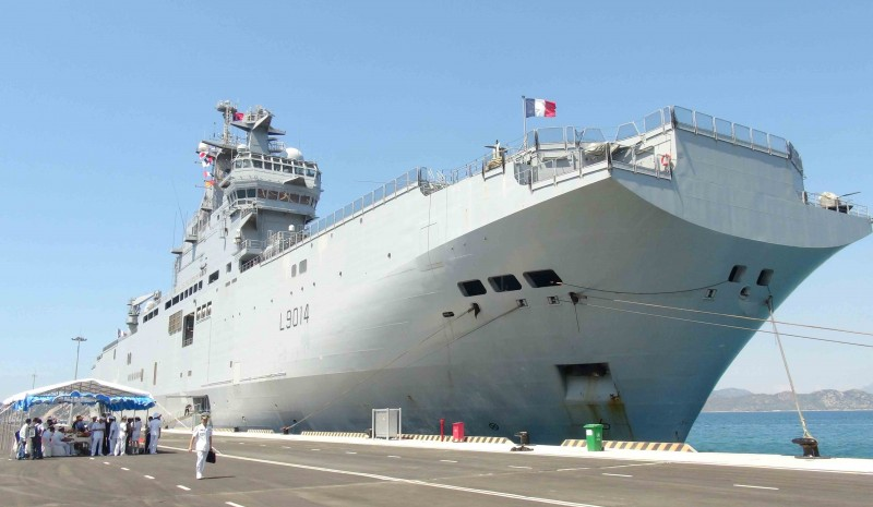 Tàu Hải quân Pháp thăm Cảng Quốc tế Cam Ranh