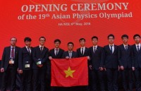 Vietnam bags four golds at 19th Asian Physics Olympiad