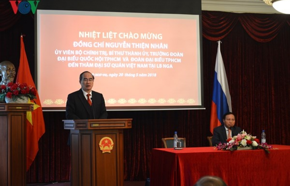 Bí thư Thành ủy Tp. HCM Nguyễn Thiện Nhân thăm ĐSQ Việt Nam tại LB Nga