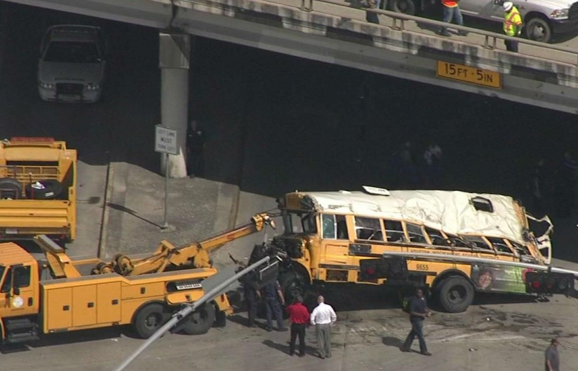 Tai nạn xe buýt nghiêm trọng tại Mỹ