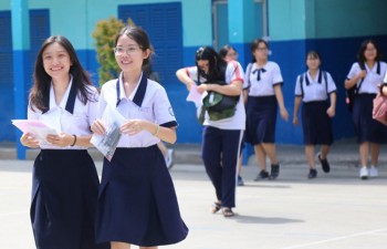 Nearly one million students begin national high school exam