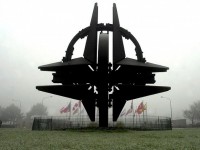 nato bat dau tap tran tai bien den