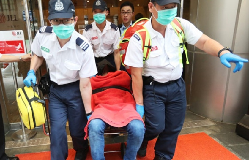 Nuốt 9 viên kim cương, tên cướp nhập viện ở Hong Kong