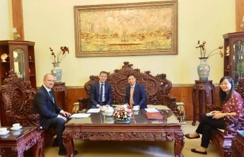 Đại sứ Ngô Đức Mạnh tiếp Phó Thủ tướng, Bộ trưởng Đầu tư và Đổi mới tỉnh Moscow