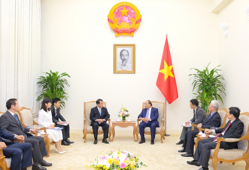 pm meets head of japan mekong parliamentary friendship association