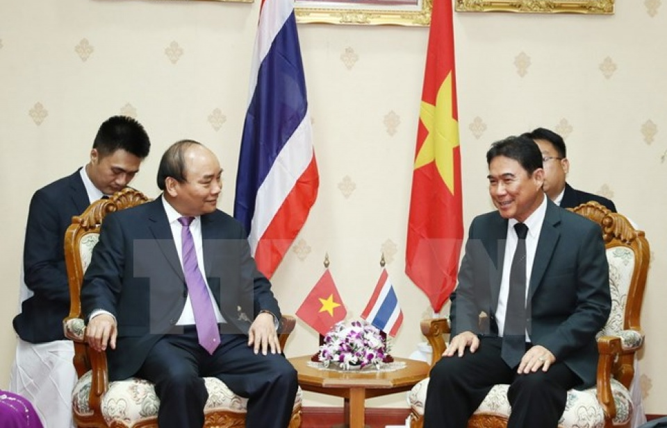 Thủ tướng Nguyễn Xuân Phúc gặp Tỉnh trưởng Nakhon Pathom
