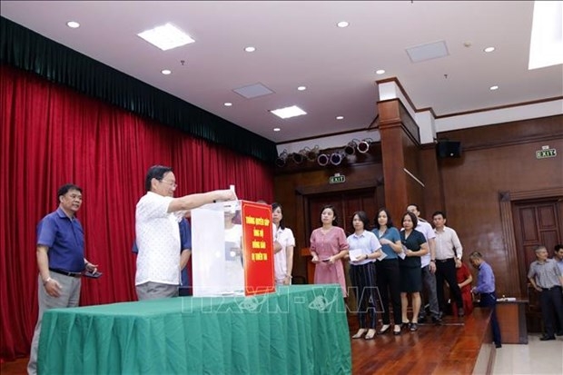 vietnamese embassy raises funds for flood hit people in laos