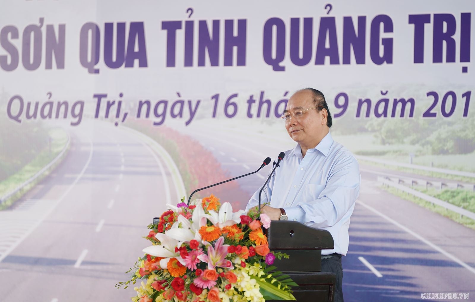 vietnam starts construction new national expressway