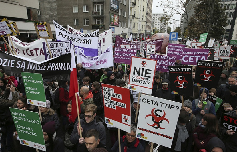Hàng nghìn người châu Âu biểu tình phản đối CETA
