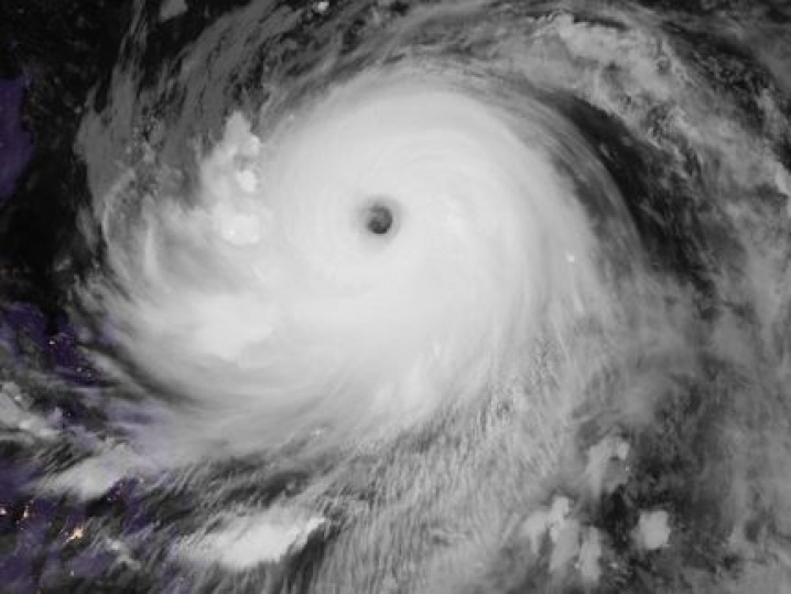 Siêu bão Haima hướng vào đảo Luzon của Phillippines