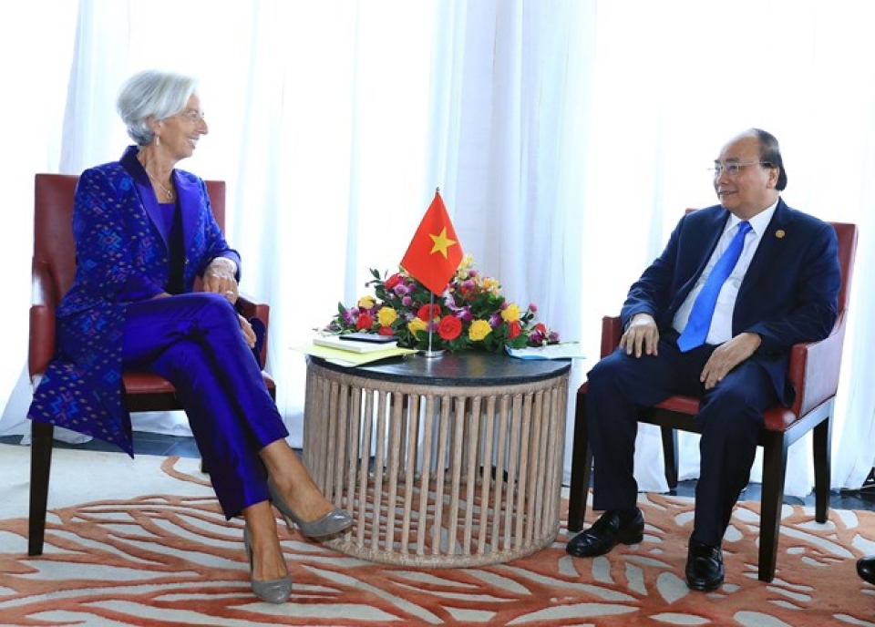 pm nguyen xuan phuc meets imf managing director in bali