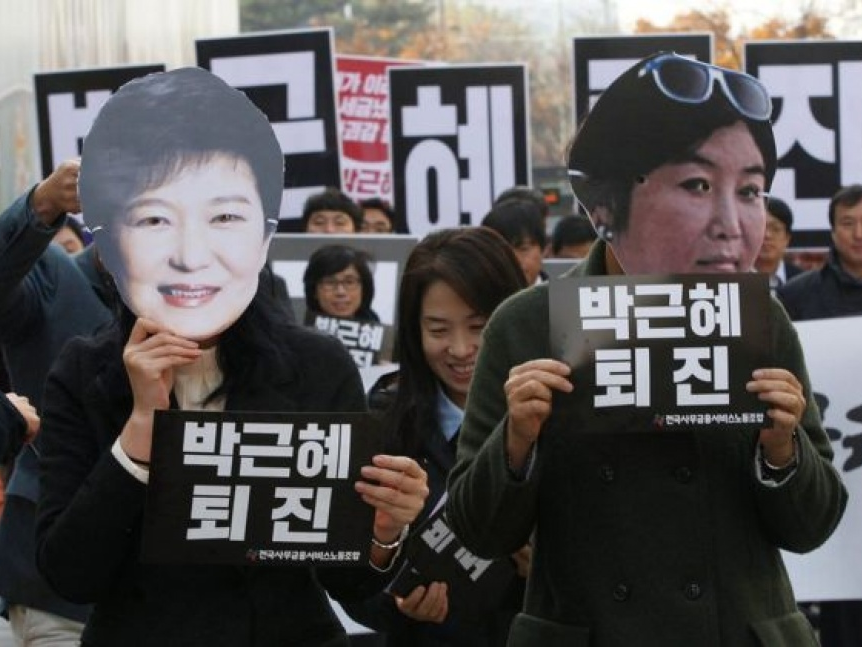 Hàn Quốc: Hàng trăm nghìn người tuần hành yêu cầu Tổng thống từ chức