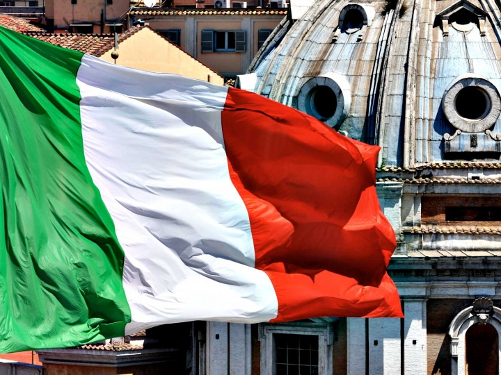 Chính trường và kinh tế Italy hậu trưng cầu dân ý