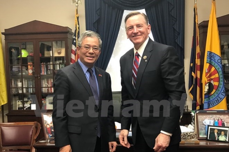 vietnam us seek stronger cooperation in energy defence