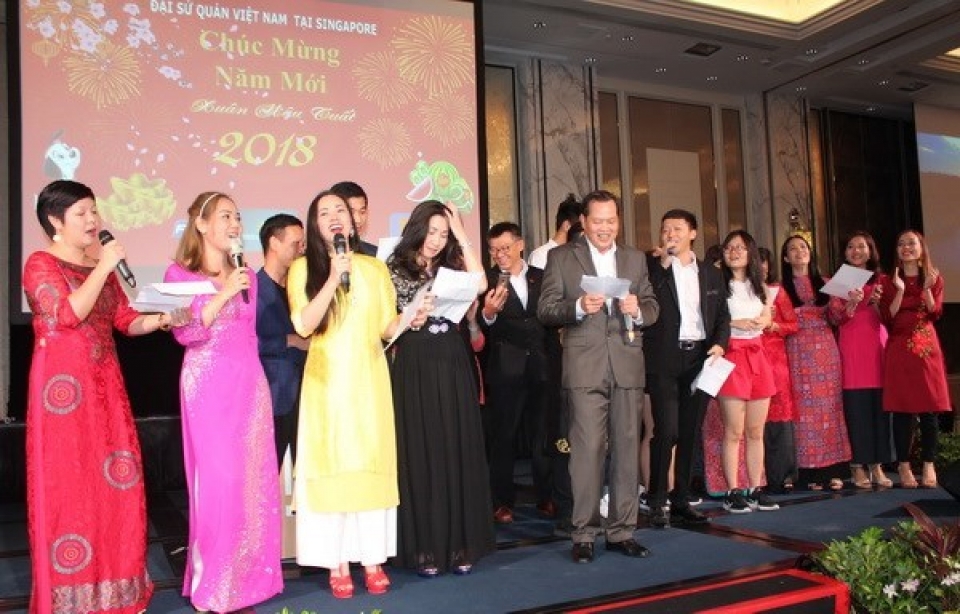 vietnamese expats in singapore celebrate lunar new year