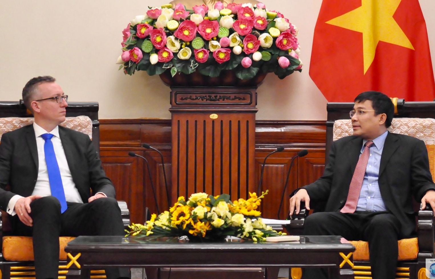 Thứ trưởng Ngoại giao Nguyễn Minh Vũ tiếp Trưởng Ban Chính sách đối ngoại Bộ Ngoại giao Đức