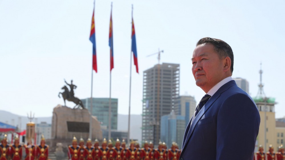 Chịu sức ép từ dư luận, chính phủ Mông Cổ đề xuất từ chức toàn bộ