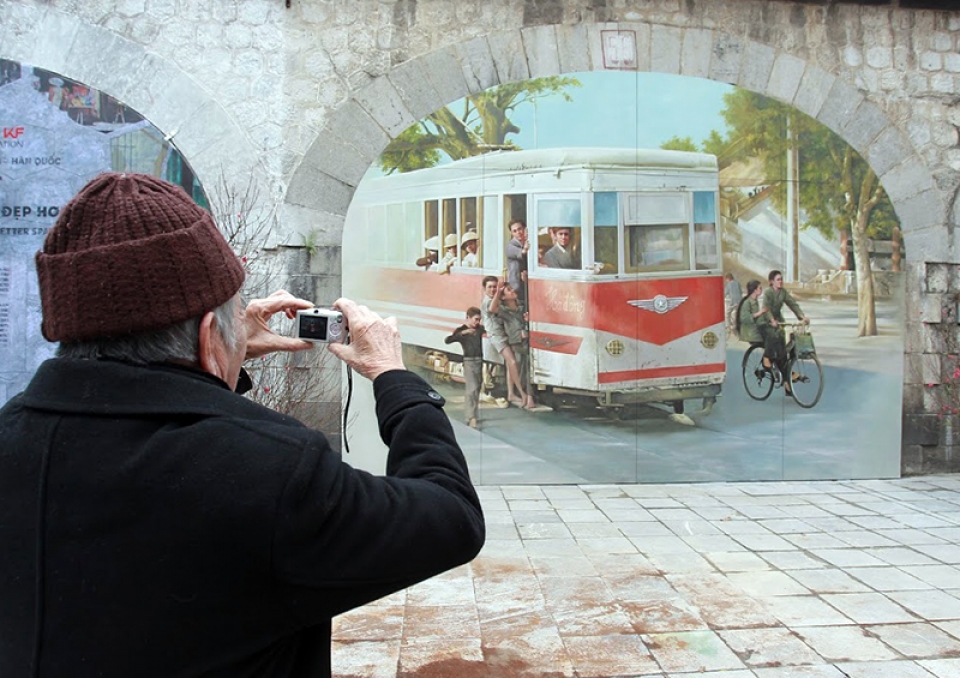 colourful street murals in ha noi