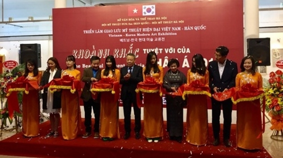 vietnam rok art exhibition kicks off