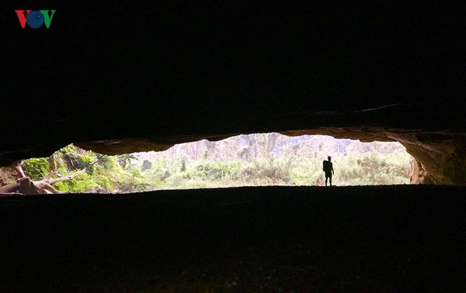 exploring son doong cave in early spring