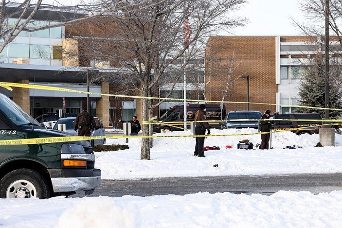 Hiện trường vụ xả súng tại  một trường học ở thành phố Richfield, bang Minnesota. (Nguồn: New York Times)