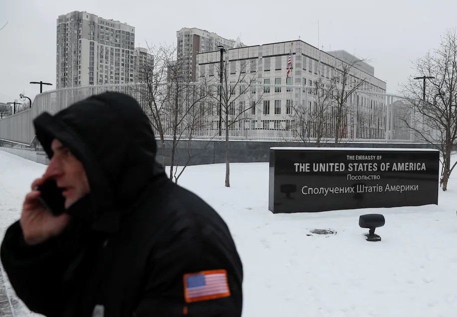 Mỹ là một trong những quốc gia đầu tiên quyết định rút các nhà ngoại giao khỏi Ukraine. (Nguồn: Reuters)