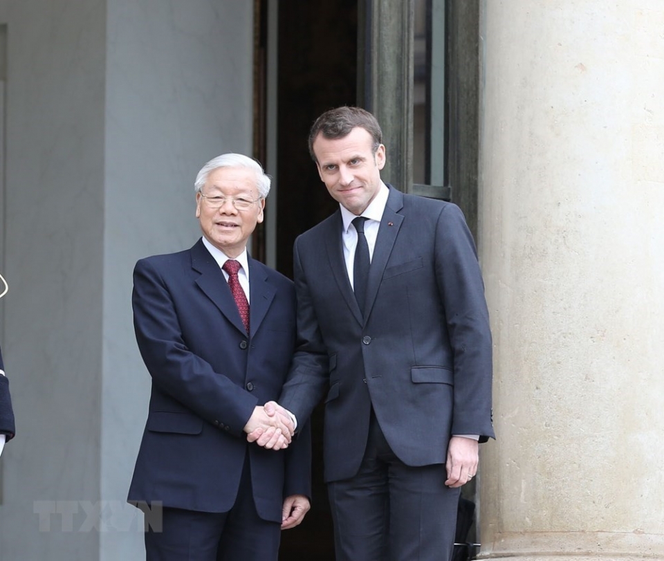vietnam france issue joint statement