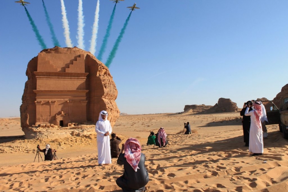 Saudi Arabia hút khách quốc tế nhờ dịch vụ du lịch bằng trực thăng
