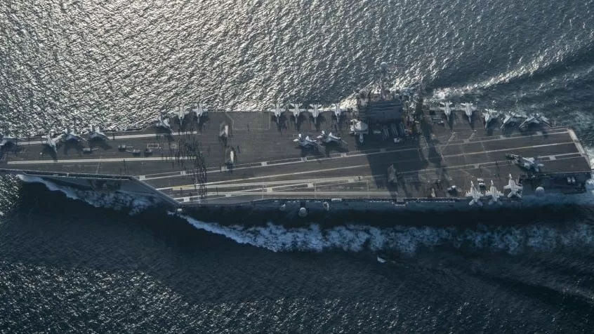 Houthi tuyên bố tấn công tàu sân bay Mỹ, 11 UAV của lực lượng này trên Biển Đỏ bị bắn hạ