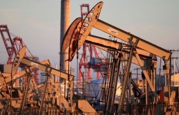 Giá dầu thế giới giảm tuần thứ 5 liên tiếp do tác động của dịch Covid-19
