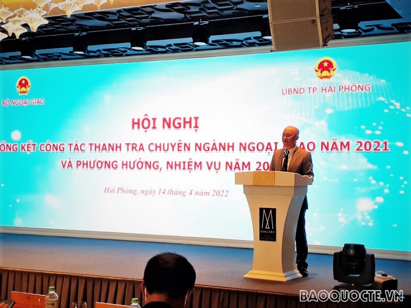 Quyền Chánh Thanh tra Bộ Ngoại giao Nguyễn Xuân Ánh phát biểu kết luận Hội nghị.