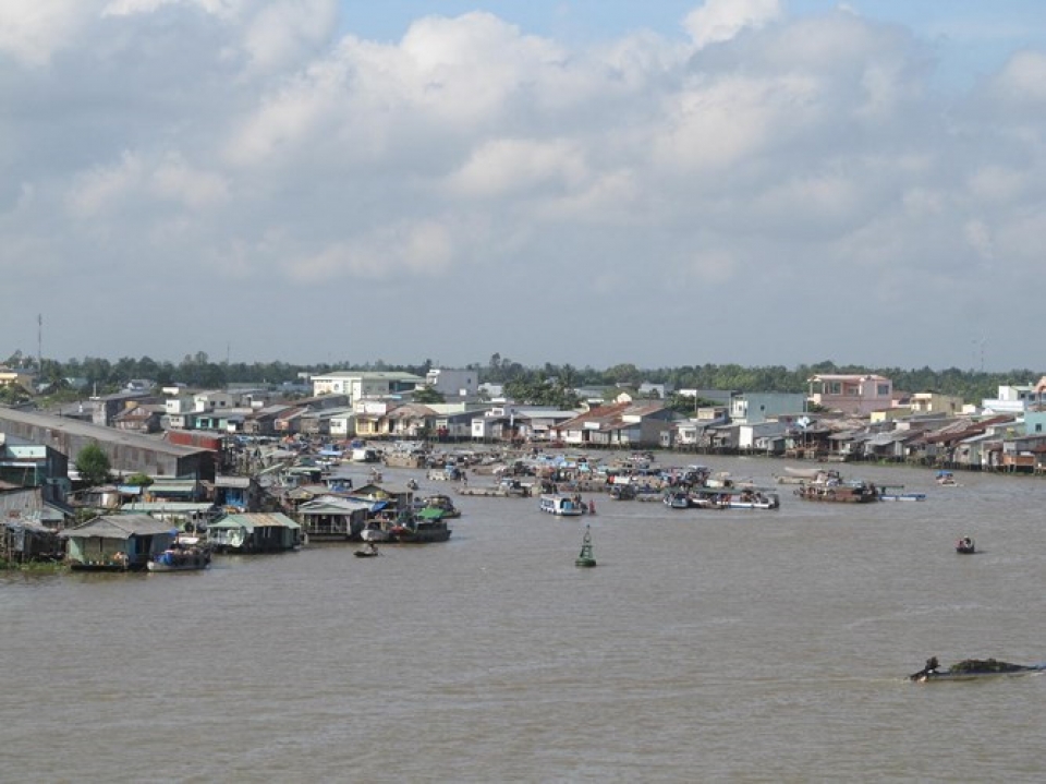 a day out at cai rang floating market in can tho