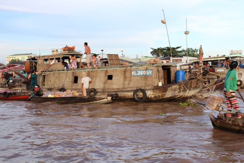 a day out at cai rang floating market in can tho