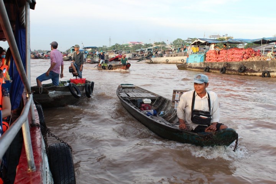 a day out at cai rang floating market in can tho