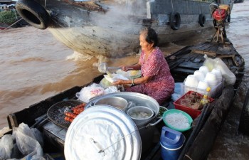 A day out at Cai Rang floating market in Can Tho