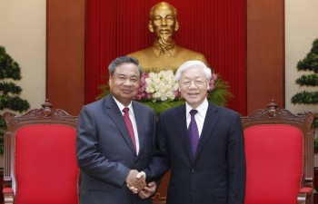 CPV leader receives officials of LPRP Organisation Commission