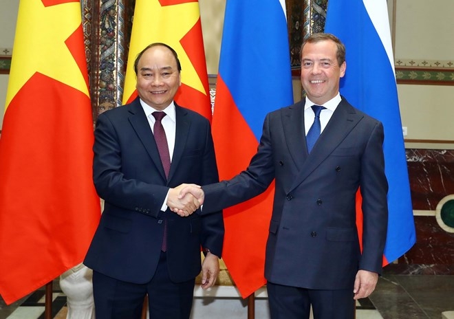 vietnamese russian pms hold talks in moscow